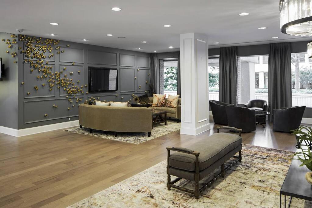 Modern Apartment At Crystal City Arlington Exterior foto