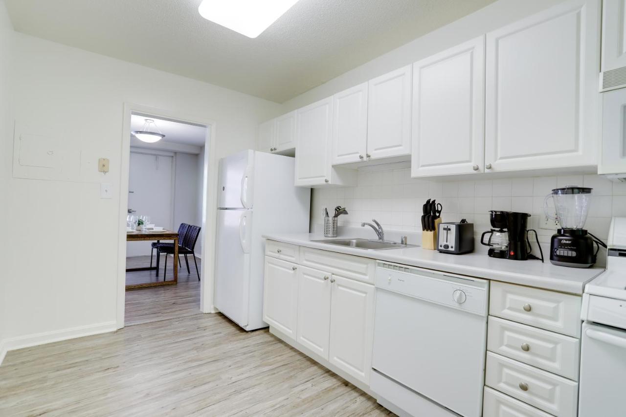 Modern Apartment At Crystal City Arlington Exterior foto